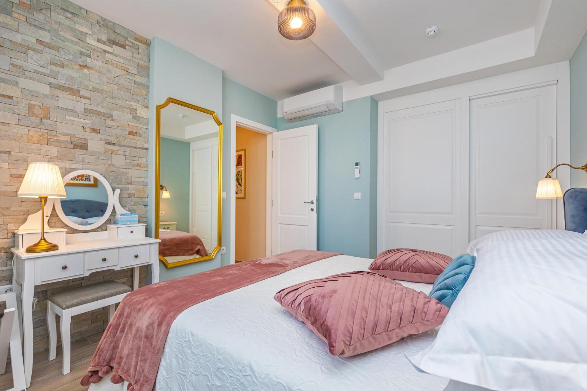 Three Musketeers Deluxe Appartement
